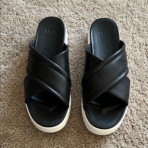 UGG Zayne Crossband Black Leather Platform Slide Sandals size 8